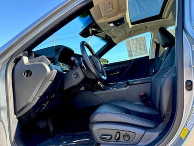 2022 Lexus ES 300h