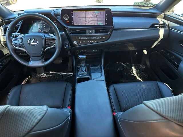 2022 Lexus ES 300h