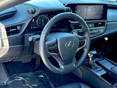 2022 Lexus ES 300h