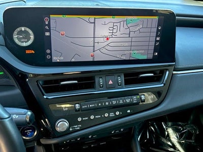2022 Lexus ES 300h
