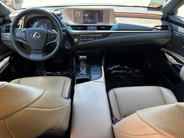 2021 Lexus ES 300h