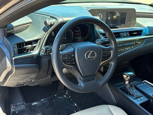 2021 Lexus ES 300h