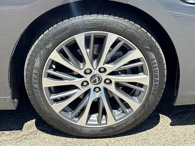 2021 Lexus ES 300h
