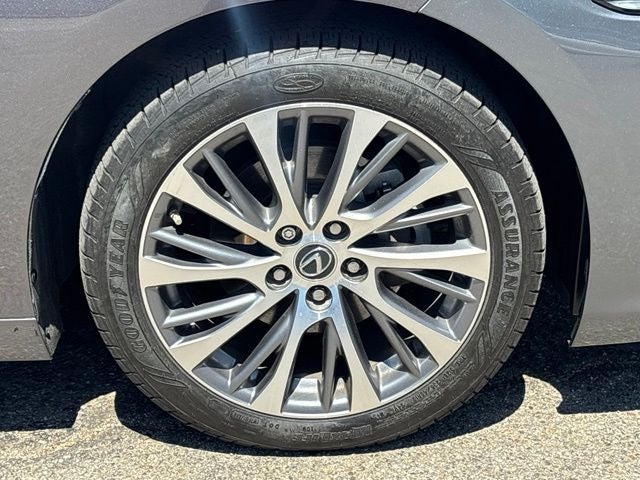 2021 Lexus ES 300h