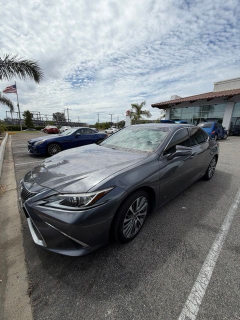 2021 Lexus ES 300h