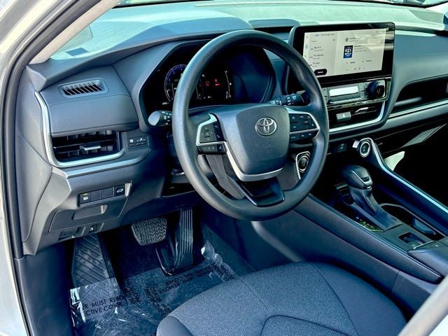 2026 Toyota Grand Highlander LE