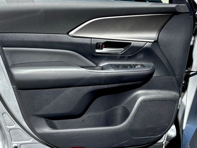 2026 Toyota Grand Highlander LE