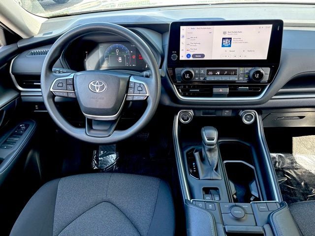 2026 Toyota Grand Highlander LE