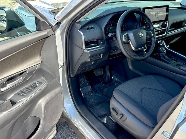 2026 Toyota Grand Highlander LE