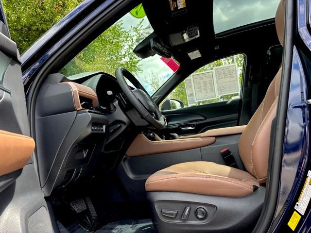 2025 Toyota Grand Highlander Hybrid MAX Platinum