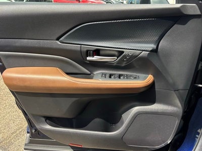 2025 Toyota Grand Highlander Hybrid MAX Platinum