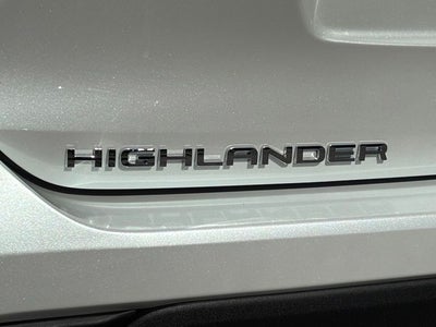 2022 Toyota Highlander Hybrid LE