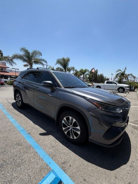 2021 Toyota Highlander Hybrid XLE