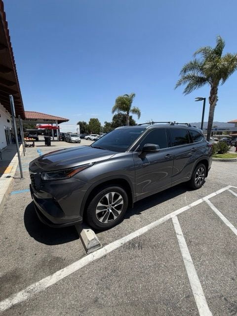 2021 Toyota Highlander Hybrid XLE