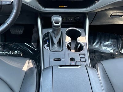 2025 Toyota Highlander Hybrid XLE