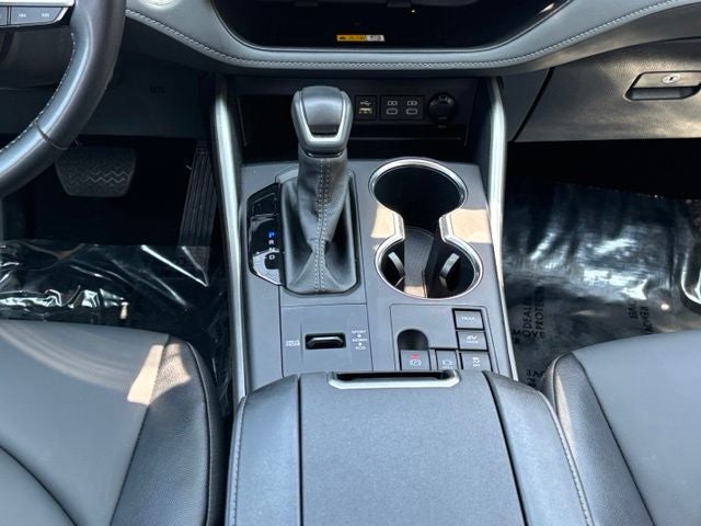 2025 Toyota Highlander Hybrid XLE