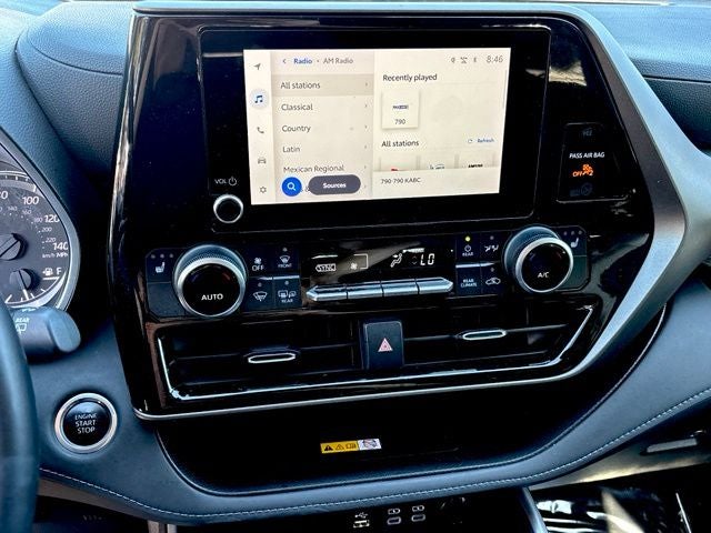 2024 Toyota Highlander XLE