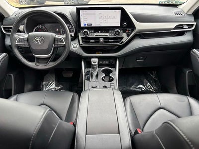 2024 Toyota Highlander XLE
