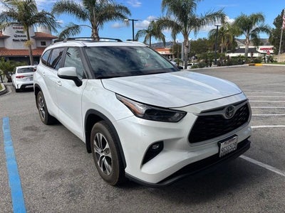 2023 Toyota Highlander XLE