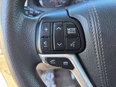 2015 Toyota Sienna LE 8 Passenger