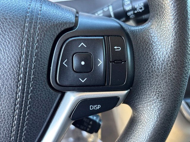 2015 Toyota Sienna LE 8 Passenger