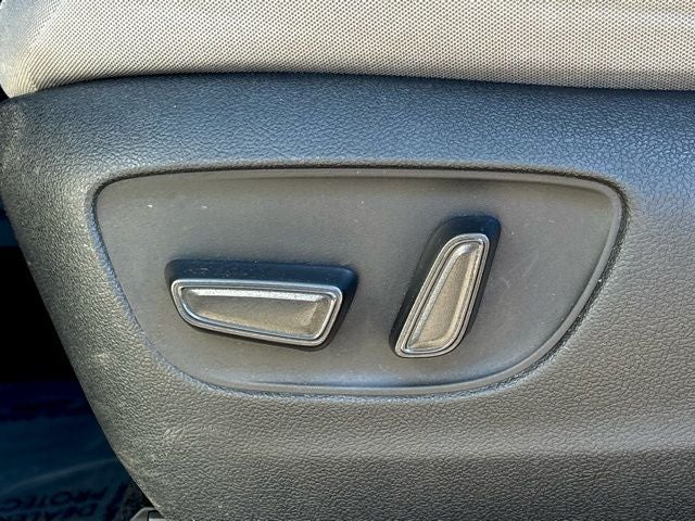 2022 Toyota Sienna LE 8 Passenger