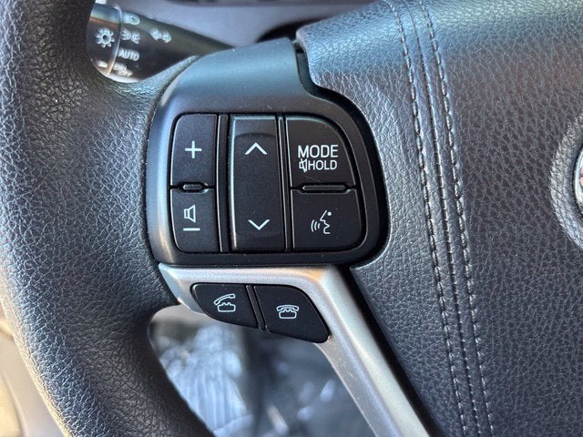 2017 Toyota Sienna LE 8 Passenger