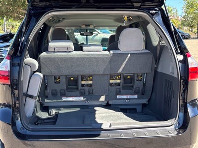 2017 Toyota Sienna LE 8 Passenger
