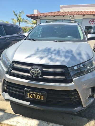 2019 Toyota Highlander SE