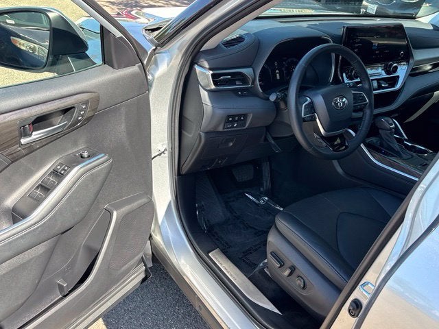 2023 Toyota Highlander Hybrid Limited