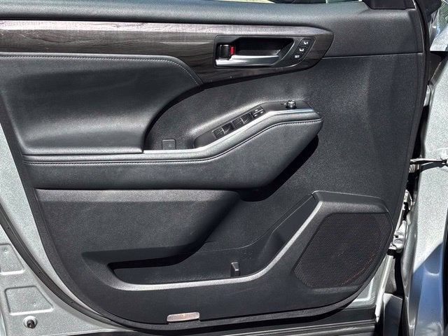 2023 Toyota Highlander Hybrid Limited