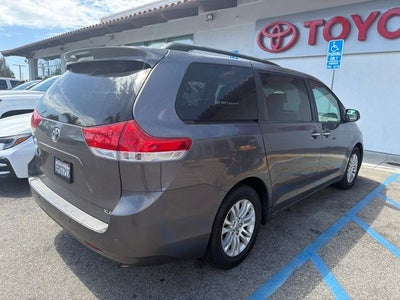 2011 Toyota Sienna XLE