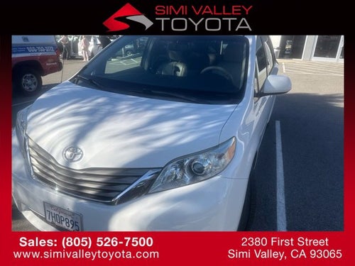 2014 Toyota Sienna XLE 8 Passenger