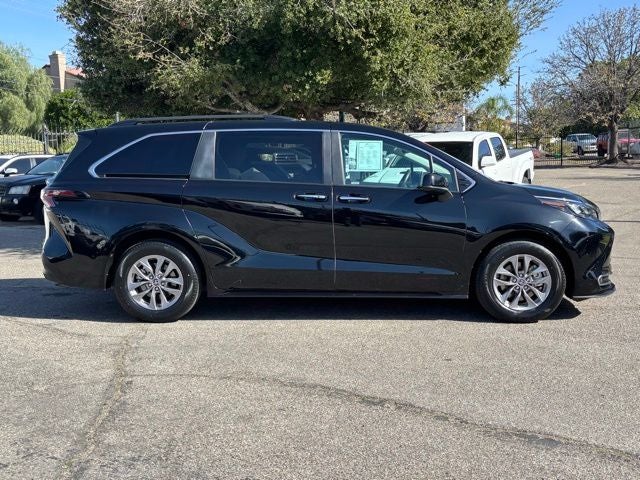 2024 Toyota Sienna XLE 7 Passenger