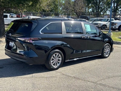 2024 Toyota Sienna XLE 7 Passenger