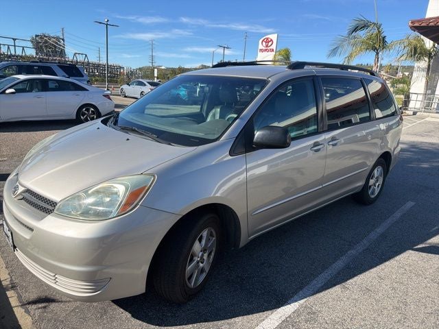 2004 Toyota Sienna LE