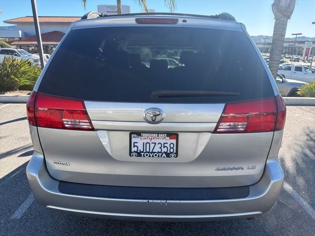 2004 Toyota Sienna LE