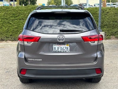 2019 Toyota Highlander LE