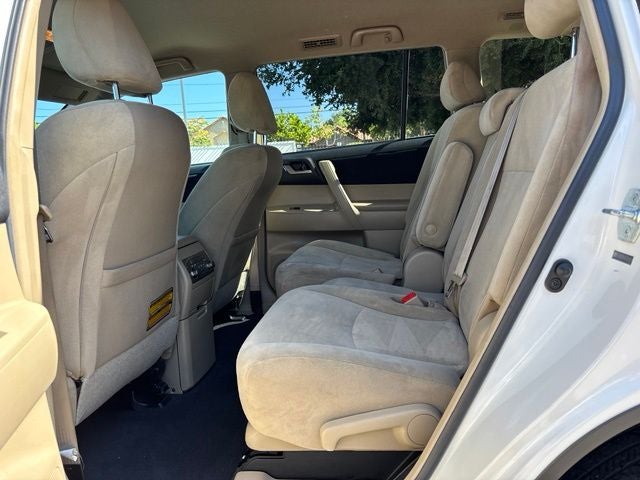 2013 Toyota Highlander Base Plus V6