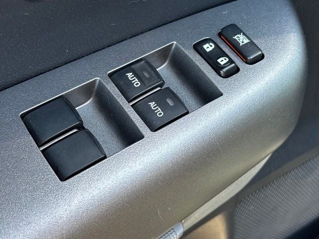 2015 Toyota Sequoia SR5 5.7L