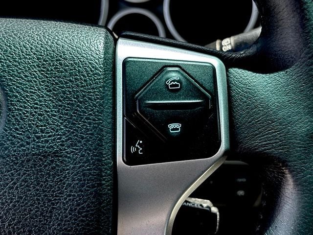 2015 Toyota Sequoia SR5 5.7L