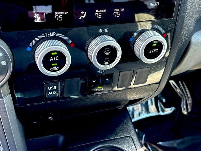 2015 Toyota Sequoia SR5 5.7L