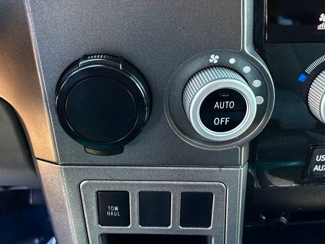 2015 Toyota Sequoia SR5 5.7L