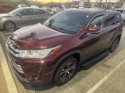 2019 Toyota Highlander LE