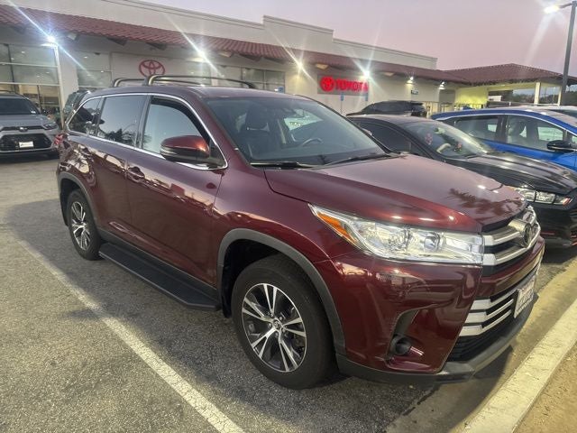 2019 Toyota Highlander LE