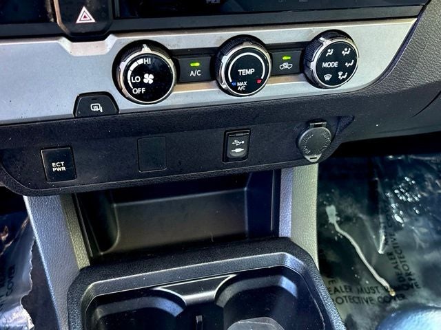 2017 Toyota Tacoma SR5