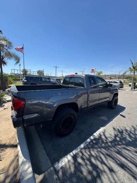 2018 Toyota Tacoma SR