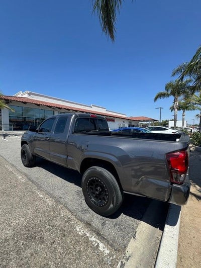 2018 Toyota Tacoma SR