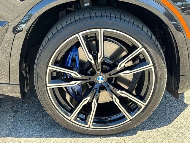 2024 BMW X5 M60i