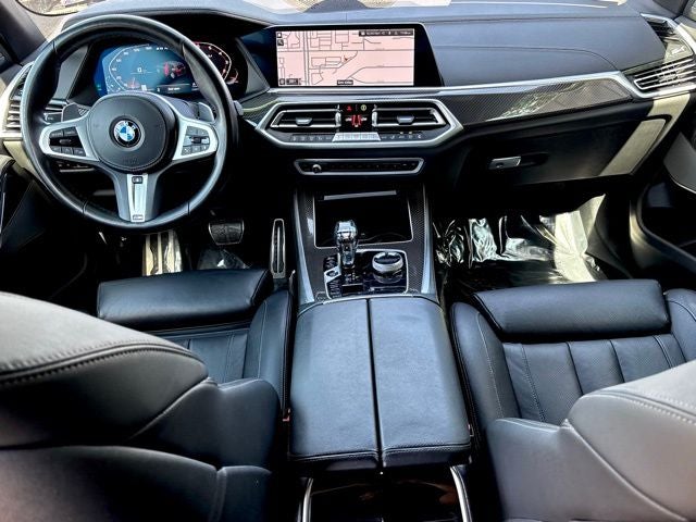 2021 BMW X5 M50i